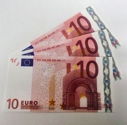 50 Stück '10er Euro-Ersatz-Scheine' 125%, einseitig, Spielgeld