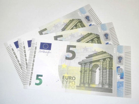 1 Stück '5er Euro-Ersatz-Schein' 125%, einseitig, Spielgeld